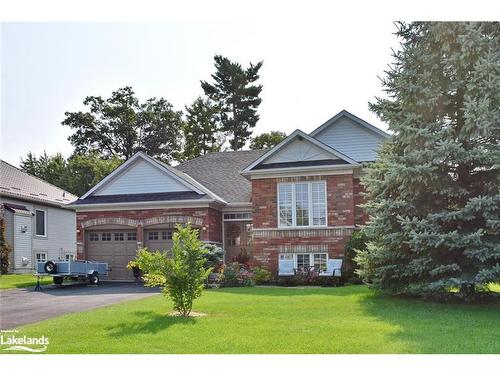 61 Regina Boulevard, Wasaga Beach, ON - Outdoor With Facade