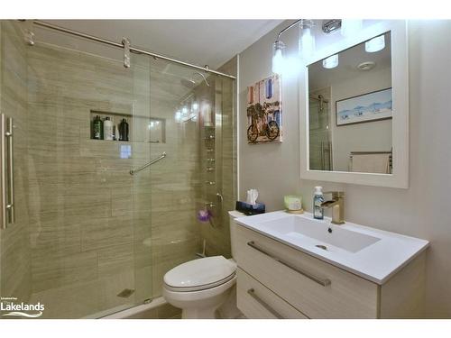 61 Regina Boulevard, Wasaga Beach, ON - Indoor Photo Showing Bathroom