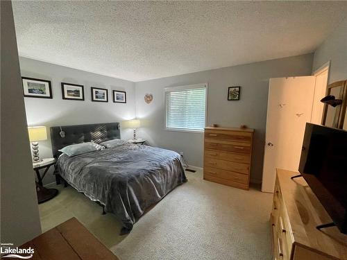 33 Centennial Heights Court, Meaford, ON - Indoor Photo Showing Bedroom