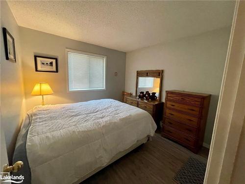 33 Centennial Heights Court, Meaford, ON - Indoor Photo Showing Bedroom