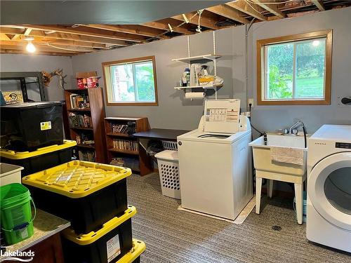 33 Centennial Heights Court, Meaford, ON - Indoor Photo Showing Laundry Room