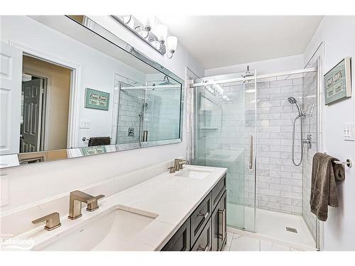 8 Sheffield Terrace, Collingwood, ON - Indoor Photo Showing Bathroom