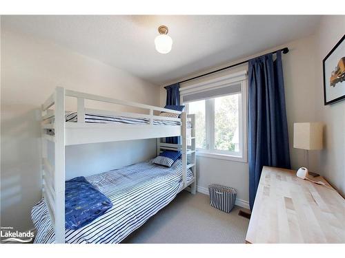 6 Port Road, Collingwood, ON - Indoor Photo Showing Bedroom