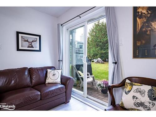 46-19 Dawson Drive, Collingwood, ON - Indoor Photo Showing Living Room