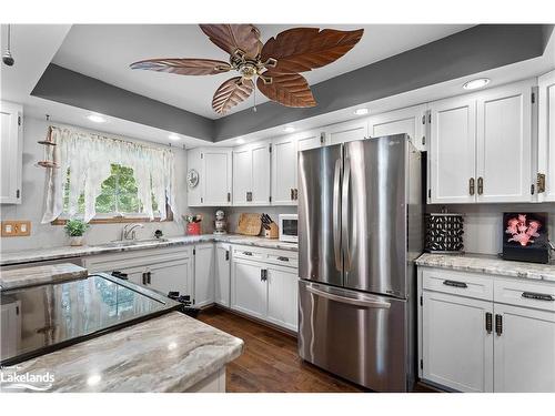 269 Old Muskoka Rd S, South River, ON - Indoor Photo Showing Kitchen