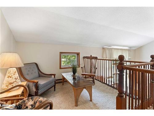 269 Old Muskoka Rd S, South River, ON - Indoor