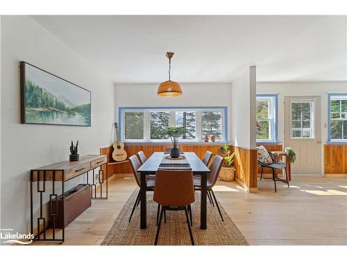 1 & 5 Barrie Street, Sundridge, ON - Indoor Photo Showing Dining Room