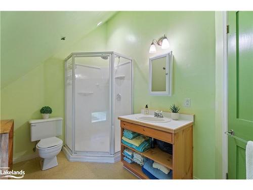 1 & 5 Barrie Street, Sundridge, ON - Indoor Photo Showing Bathroom