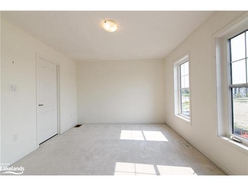 125 Sandhill Crane Drive, Wasaga Beach, ON - Indoor Photo Showing Other Room