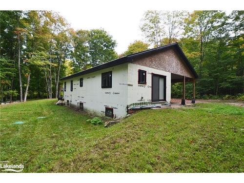 660 Relative Road, Burk'S Falls, ON - Outdoor With Exterior