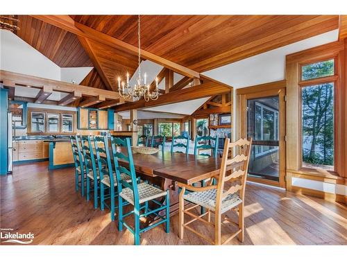 1335 Narrows Road N, Gravenhurst, ON - Indoor Photo Showing Dining Room