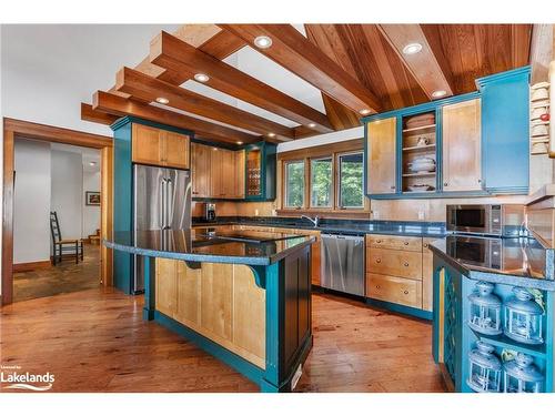 1335 Narrows Road N, Gravenhurst, ON - Indoor Photo Showing Kitchen