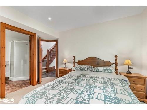 1335 Narrows Road N, Gravenhurst, ON - Indoor Photo Showing Bedroom