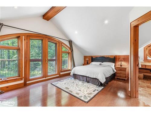 1335 Narrows Road N, Gravenhurst, ON - Indoor Photo Showing Bedroom