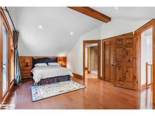 1335 Narrows Road N, Gravenhurst, ON - Indoor Photo Showing Bedroom