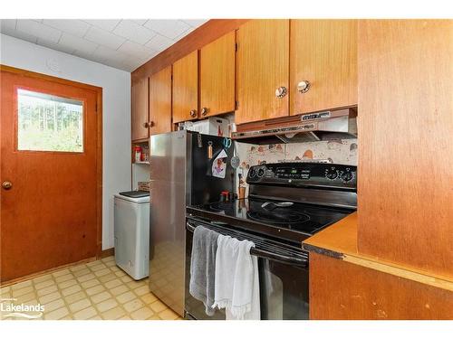 165 James Camp Road, Burk'S Falls, ON - Indoor Photo Showing Kitchen