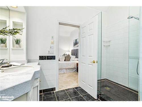 137 Pioneer Lane, The Blue Mountains, ON - Indoor Photo Showing Bathroom