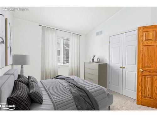 137 Pioneer Lane, The Blue Mountains, ON - Indoor Photo Showing Bedroom