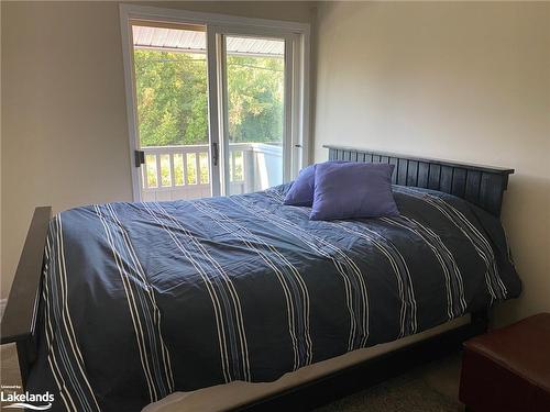 5-139 Lakeshore Road E, The Blue Mountains, ON - Indoor Photo Showing Bedroom