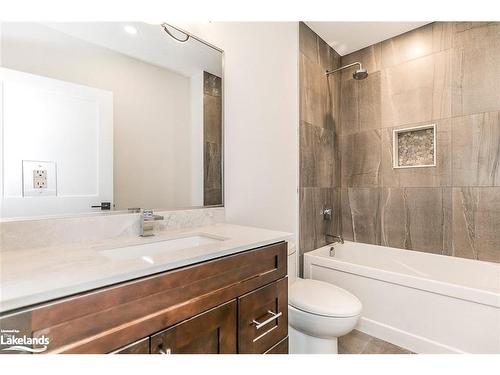 18 Lakeshore Road, Wasaga Beach, ON - Indoor Photo Showing Bathroom