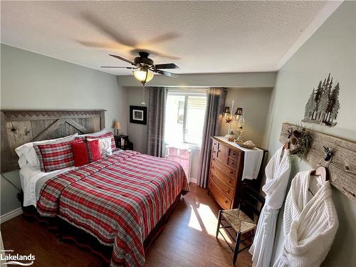 21 Cairns Crescent, Huntsville, ON - Indoor Photo Showing Bedroom