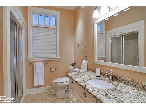 8-1113 Bradley Rd, Muskoka Lakes, ON - Indoor Photo Showing Bathroom