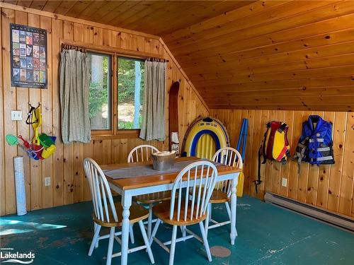 8-1113 Bradley Rd, Muskoka Lakes, ON - Indoor Photo Showing Dining Room