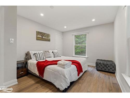 1075 Elder Road, Dwight, ON - Indoor Photo Showing Bedroom