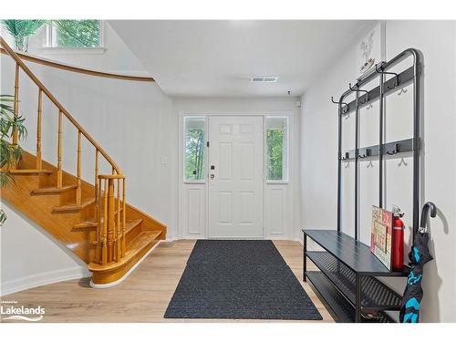 1075 Elder Road, Dwight, ON - Indoor Photo Showing Other Room