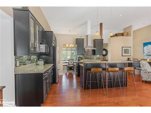 90 Windermere Circle, Tay, ON - Indoor Photo Showing Kitchen With Upgraded Kitchen