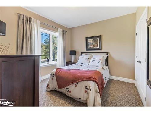 90 Windermere Circle, Tay, ON - Indoor Photo Showing Bedroom