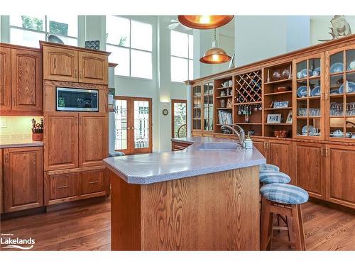 326 Blueberry Marsh Road, Oro-Medonte, ON - Indoor Photo Showing Kitchen