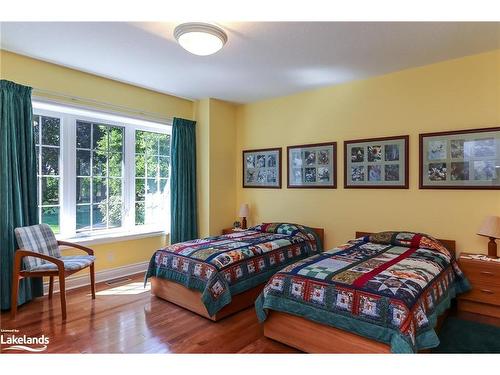 326 Blueberry Marsh Road, Oro-Medonte, ON - Indoor Photo Showing Bedroom