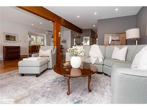 49 Madeline Drive, Collingwood, ON - Indoor Photo Showing Living Room