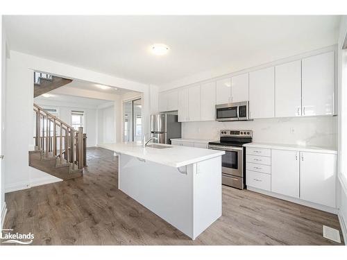 14-980 Logan Drive, Milton, ON - Indoor Photo Showing Kitchen With Stainless Steel Kitchen With Upgraded Kitchen