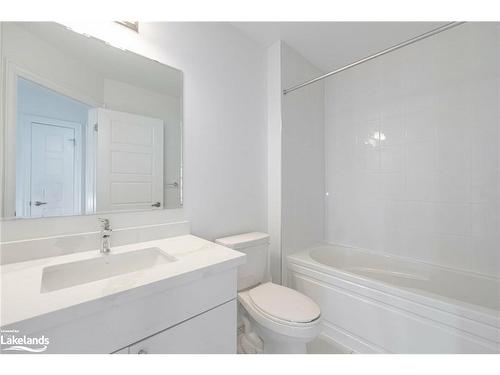 14-980 Logan Drive, Milton, ON - Indoor Photo Showing Bathroom