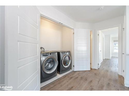 14-980 Logan Drive, Milton, ON - Indoor Photo Showing Laundry Room