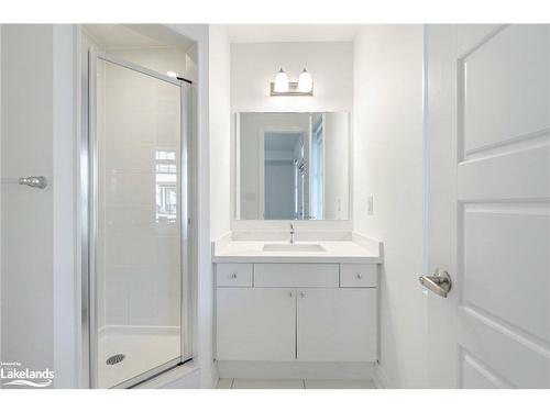 14-980 Logan Drive, Milton, ON - Indoor Photo Showing Bathroom