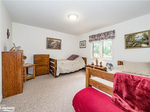 1832 Kilworthy Road, Gravenhurst, ON - Indoor Photo Showing Bedroom