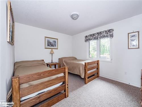 1832 Kilworthy Road, Gravenhurst, ON - Indoor Photo Showing Bedroom