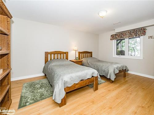 1832 Kilworthy Road, Gravenhurst, ON - Indoor Photo Showing Bedroom