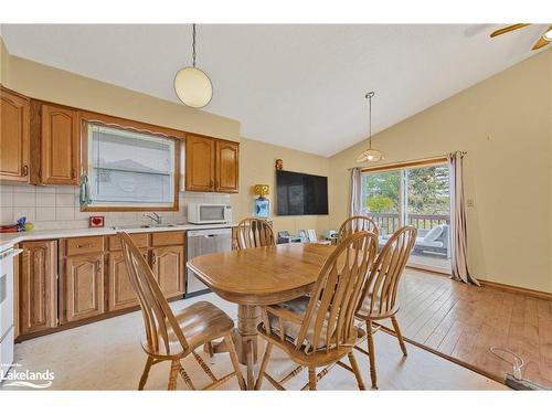 41 Grandview Road, Port Mcnicoll, ON - Indoor Photo Showing Dining Room