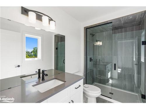 257 Jackson Street E, Durham, ON - Indoor Photo Showing Bathroom