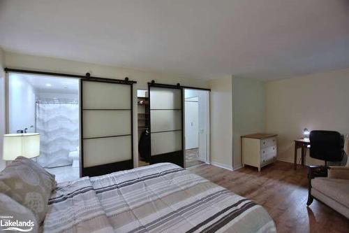 13 Trafalgar Road, Collingwood, ON - Indoor Photo Showing Bedroom