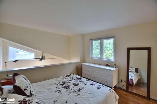 13 Trafalgar Road, Collingwood, ON - Indoor Photo Showing Bedroom