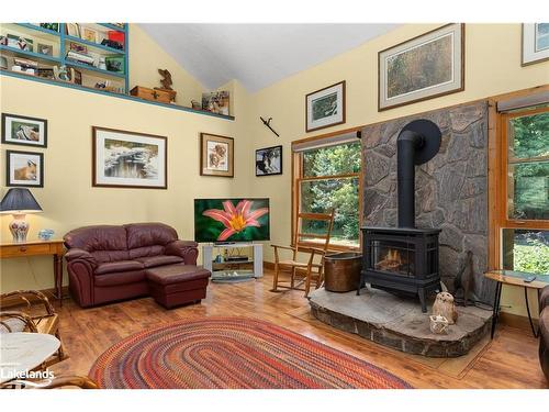 155 Old Centurian Road, Huntsville, ON - Indoor Photo Showing Living Room With Fireplace