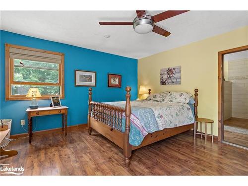 155 Old Centurian Road, Huntsville, ON - Indoor Photo Showing Bedroom