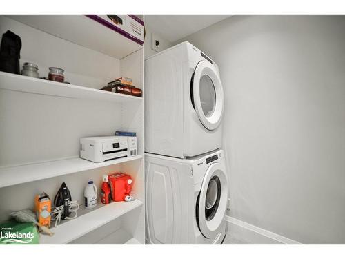 002-727 Grandview Drive, Huntsville, ON - Indoor Photo Showing Laundry Room