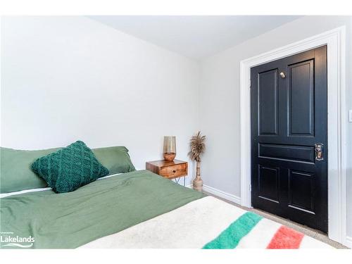 235 Jane Street, Stayner, ON - Indoor Photo Showing Bedroom