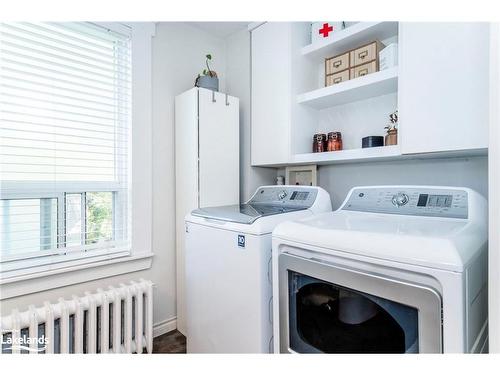 235 Jane Street, Stayner, ON - Indoor Photo Showing Laundry Room